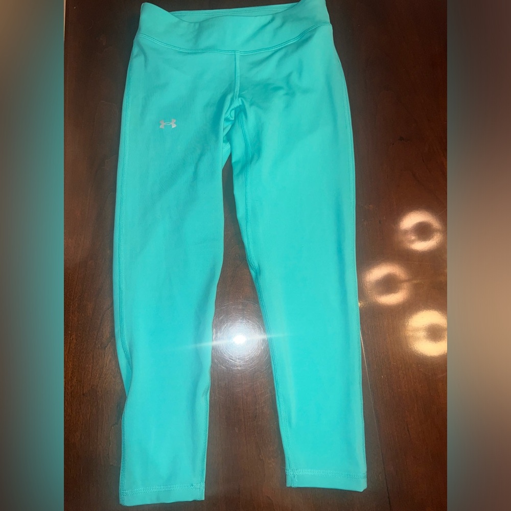 Under armour Capris size Medium- new without tags